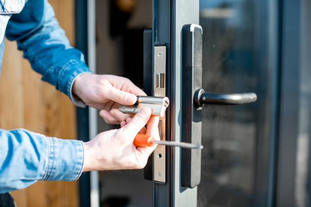 Fast Response Locksmith for Lockouts and Repairs